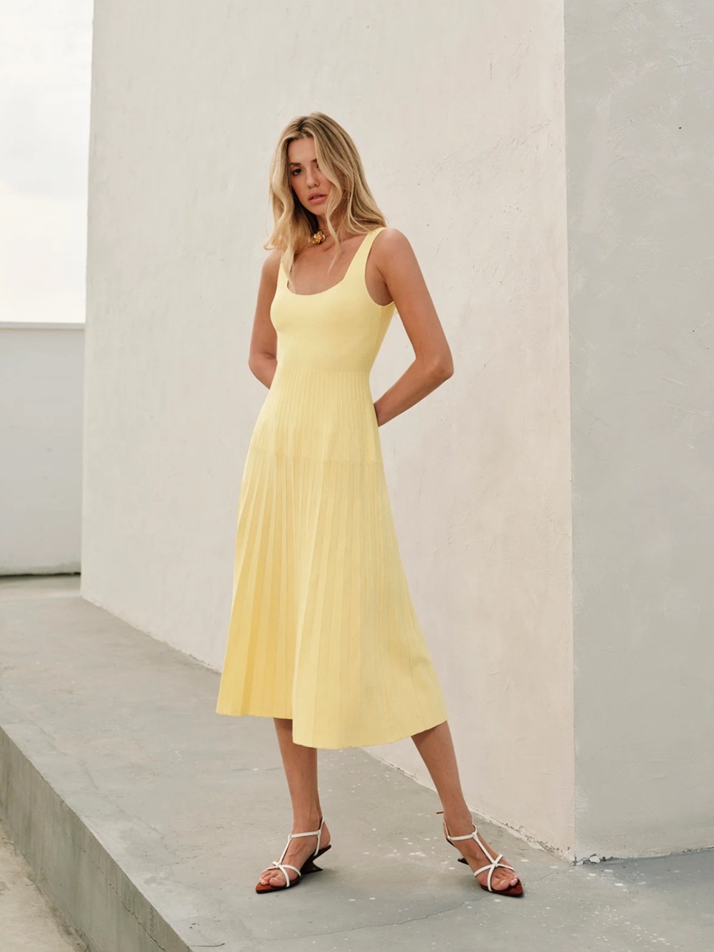 Commense Soft Yellow Pleated Knit Midi Dress